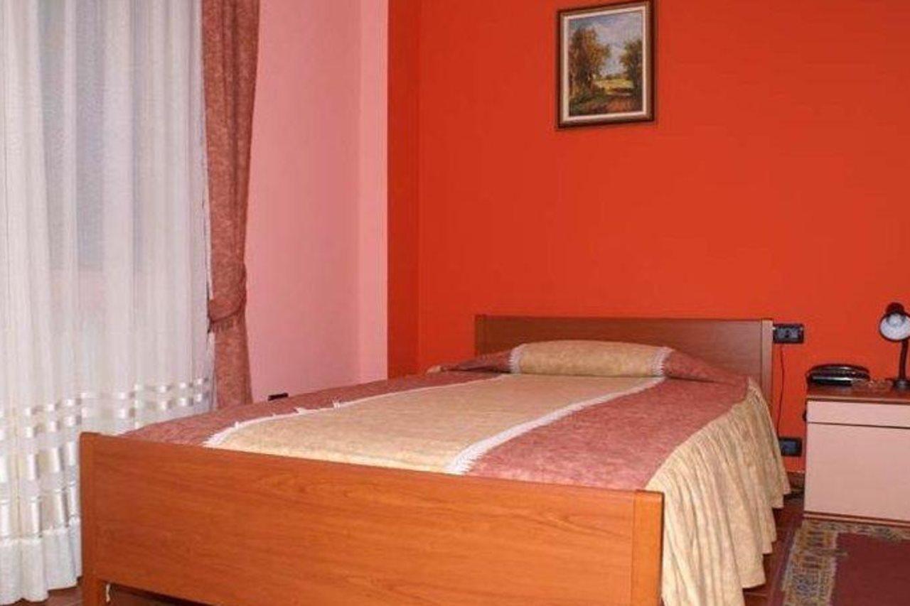 Art Hotel Nirvana Tirana Buitenkant foto