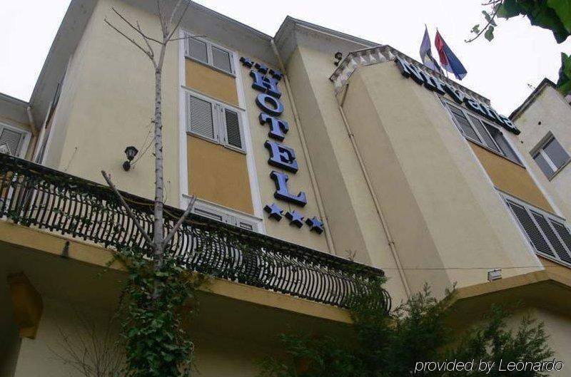 Art Hotel Nirvana Tirana Buitenkant foto